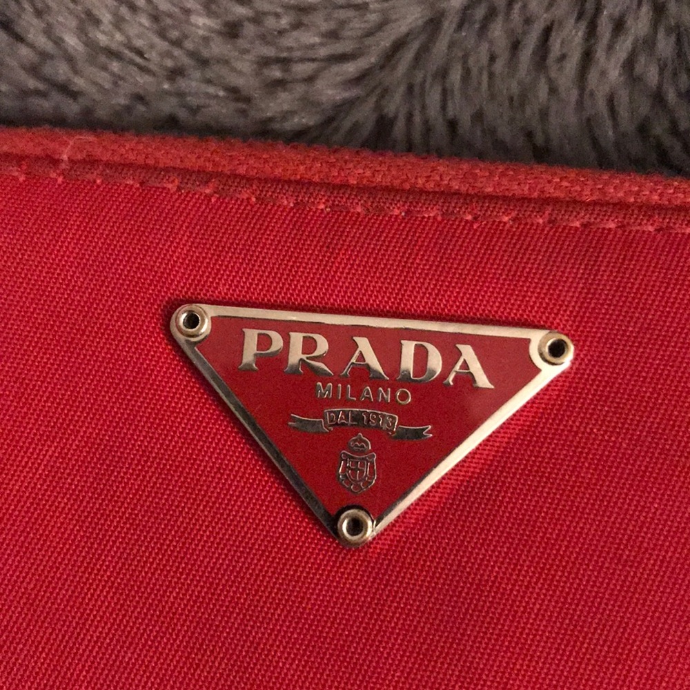Prada Wallet: Professional Cleaned - image 3